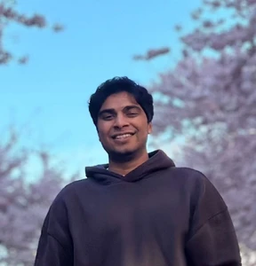 Avi M.